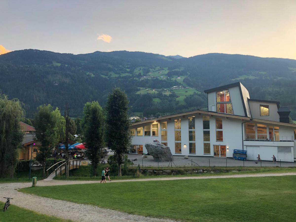 Zillerglueckhuette - 5 Sterne Camping Aufenfeld Aschau Im Zillertal Екстер'єр фото